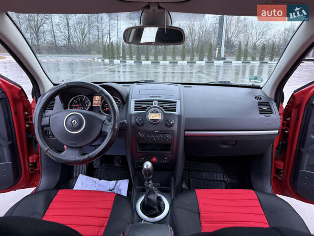 Червоний Рено Меган, об'ємом двигуна 1.5 л та пробігом 286 тис. км за 5300 $, фото 15 на Automoto.ua