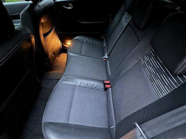 Красный Рено Меган, объемом двигателя 1.6 л и пробегом 216 тыс. км за 5599 $, фото 14 на Automoto.ua