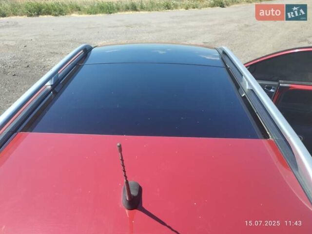 Красный Рено Меган, объемом двигателя 1.5 л и пробегом 250 тыс. км за 5500 $, фото 1 на Automoto.ua