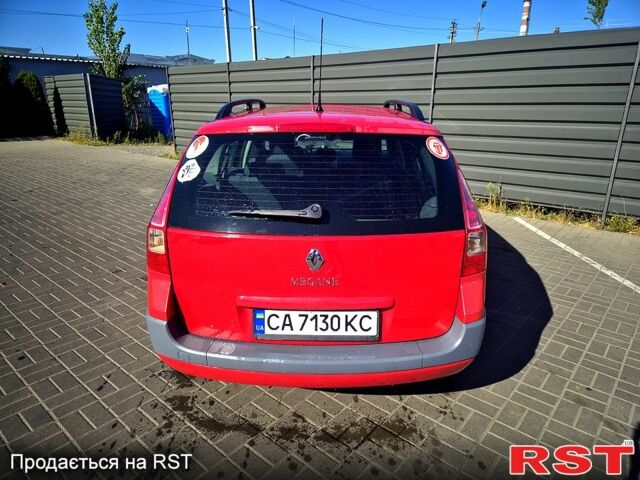 Красный Рено Меган, объемом двигателя 1.6 л и пробегом 205 тыс. км за 4800 $, фото 4 на Automoto.ua