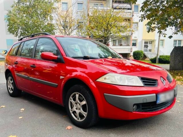 Красный Рено Меган, объемом двигателя 1.6 л и пробегом 185 тыс. км за 4999 $, фото 2 на Automoto.ua