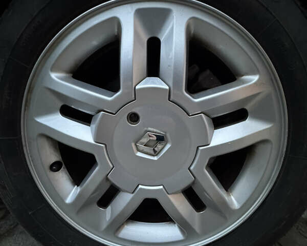 Червоний Рено Меган, об'ємом двигуна 1.6 л та пробігом 216 тис. км за 5599 $, фото 31 на Automoto.ua