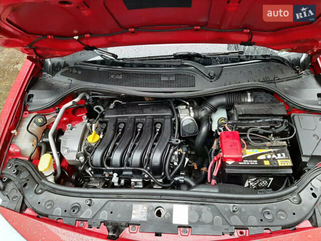 Красный Рено Меган, объемом двигателя 1.6 л и пробегом 170 тыс. км за 6200 $, фото 34 на Automoto.ua