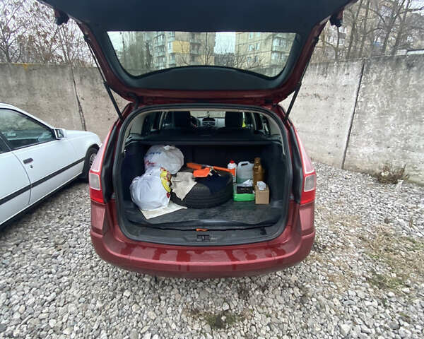 Червоний Рено Меган, об'ємом двигуна 1.6 л та пробігом 247 тис. км за 4800 $, фото 14 на Automoto.ua