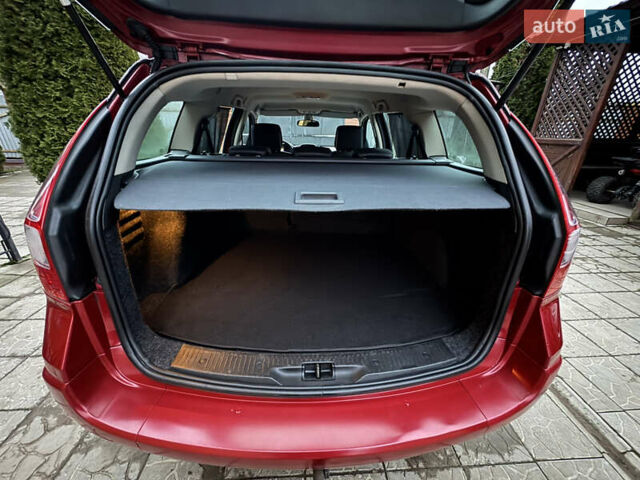 Червоний Рено Меган, об'ємом двигуна 1.6 л та пробігом 216 тис. км за 5599 $, фото 9 на Automoto.ua