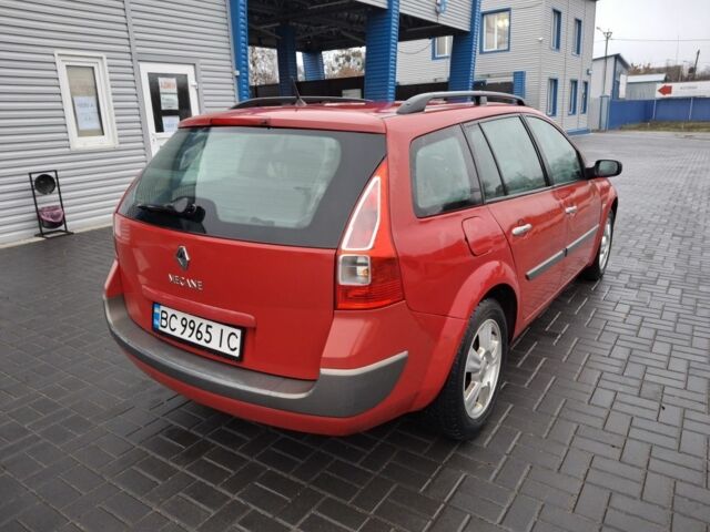 Красный Рено Меган, объемом двигателя 1.6 л и пробегом 237 тыс. км за 3850 $, фото 12 на Automoto.ua