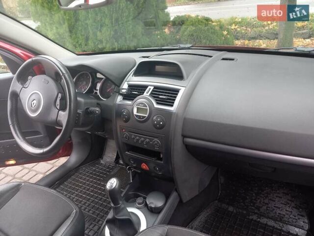Червоний Рено Меган, об'ємом двигуна 1.6 л та пробігом 163 тис. км за 5500 $, фото 9 на Automoto.ua