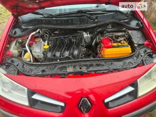 Красный Рено Меган, объемом двигателя 1.6 л и пробегом 212 тыс. км за 5700 $, фото 3 на Automoto.ua