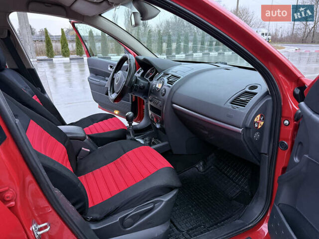 Червоний Рено Меган, об'ємом двигуна 1.5 л та пробігом 286 тис. км за 5300 $, фото 17 на Automoto.ua