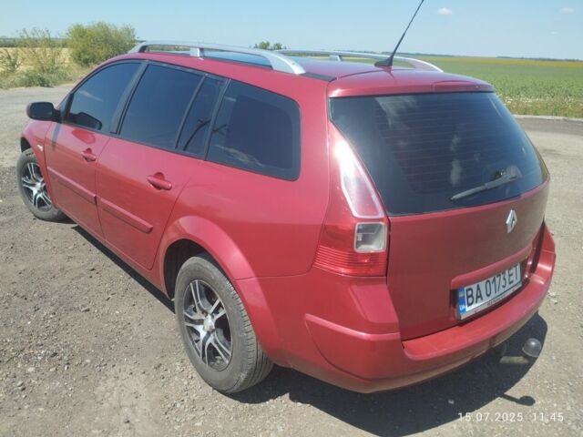 Красный Рено Меган, объемом двигателя 1.5 л и пробегом 260 тыс. км за 5000 $, фото 2 на Automoto.ua