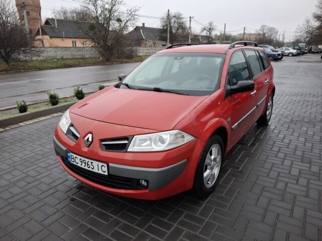 Красный Рено Меган, объемом двигателя 1.6 л и пробегом 237 тыс. км за 3850 $, фото 13 на Automoto.ua