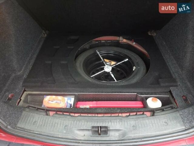 Червоний Рено Меган, об'ємом двигуна 1.6 л та пробігом 163 тис. км за 5500 $, фото 14 на Automoto.ua