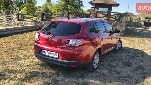 Красный Рено Меган, объемом двигателя 1.46 л и пробегом 393 тыс. км за 6200 $, фото 6 на Automoto.ua