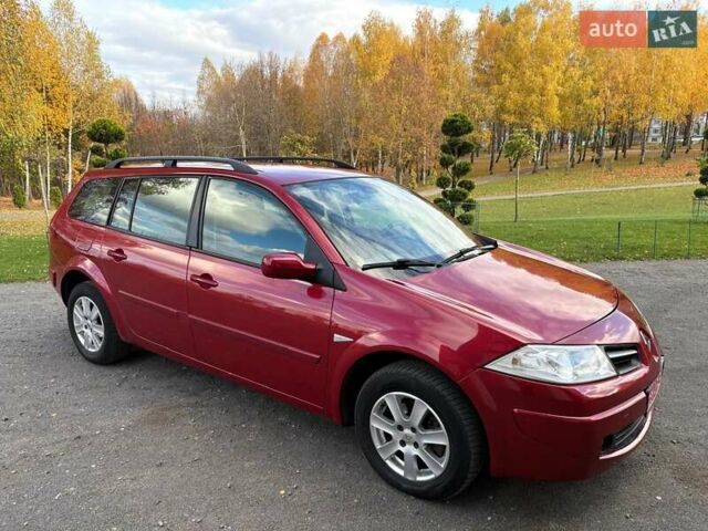 Рено Меган 2009 в Хмельницком на Automoto.ua Красный Рено Меган, объемом двигателя 1.6 л и пробегом 157 тыс. км за 5800 $, фото 20 на Automoto.ua