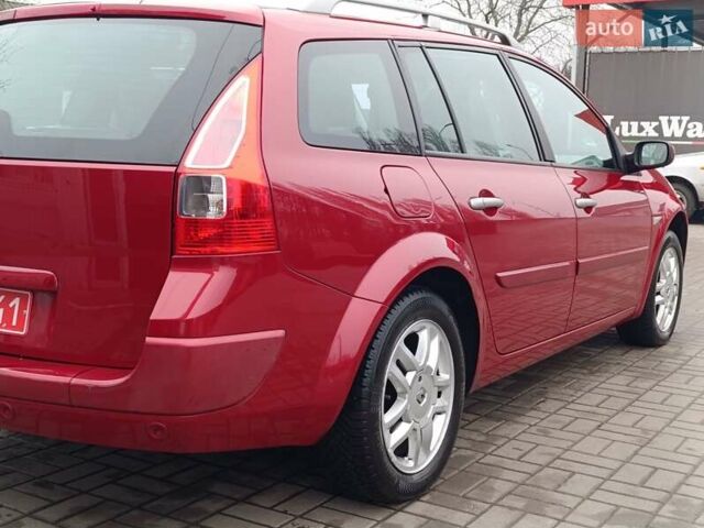 Красный Рено Меган, объемом двигателя 1.6 л и пробегом 161 тыс. км за 6499 $, фото 22 на Automoto.ua