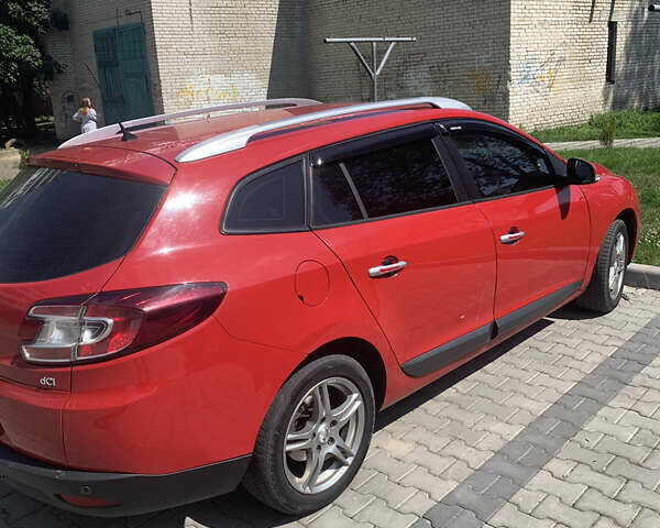 Червоний Рено Меган, об'ємом двигуна 1.46 л та пробігом 267 тис. км за 6381 $, фото 3 на Automoto.ua