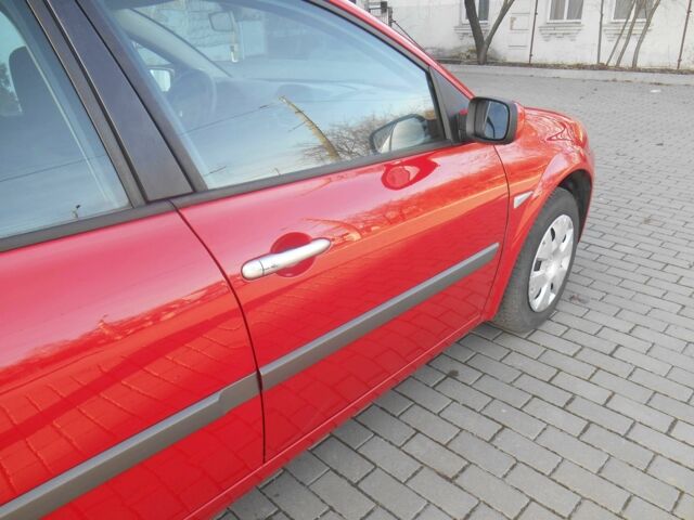 Червоний Рено Меган, об'ємом двигуна 1.6 л та пробігом 220 тис. км за 4500 $, фото 7 на Automoto.ua