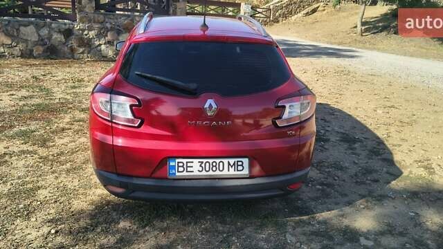 Красный Рено Меган, объемом двигателя 1.46 л и пробегом 393 тыс. км за 6200 $, фото 8 на Automoto.ua