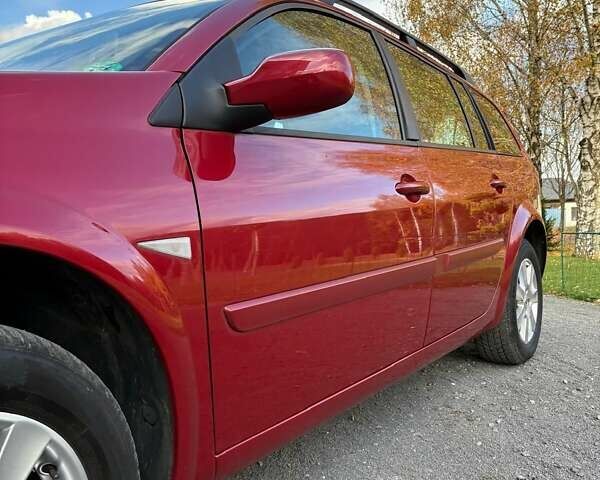 Рено Меган 2009 в Хмельницком на Automoto.ua Красный Рено Меган, объемом двигателя 1.6 л и пробегом 157 тыс. км за 5800 $, фото 19 на Automoto.ua