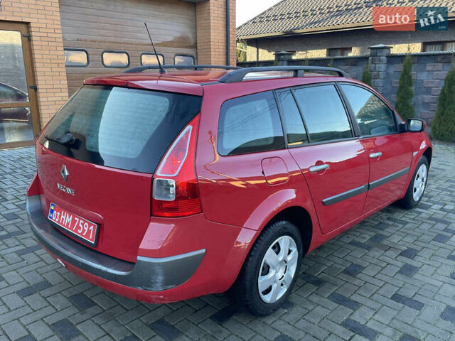 Красный Рено Меган, объемом двигателя 1.6 л и пробегом 222 тыс. км за 5499 $, фото 15 на Automoto.ua
