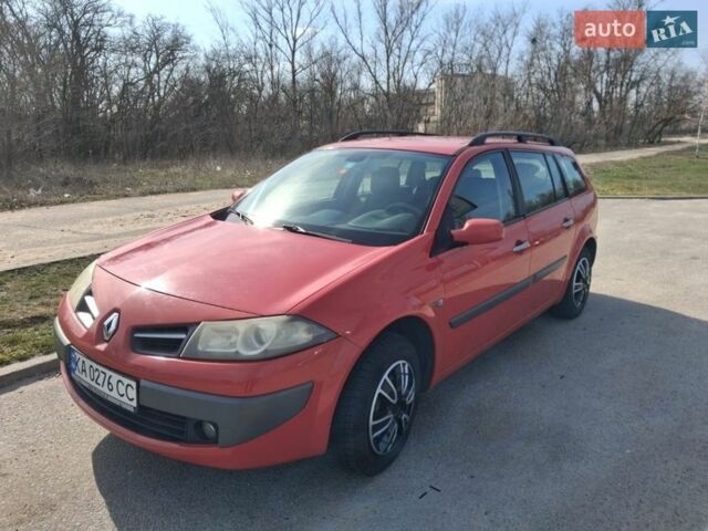 Красный Рено Меган, объемом двигателя 1.6 л и пробегом 225 тыс. км за 6400 $, фото 13 на Automoto.ua