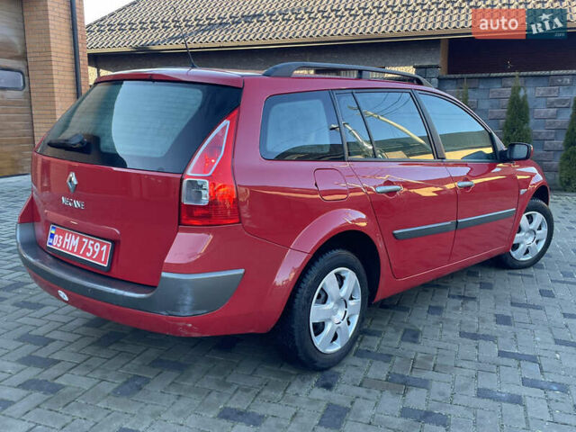 Красный Рено Меган, объемом двигателя 1.6 л и пробегом 222 тыс. км за 5499 $, фото 12 на Automoto.ua