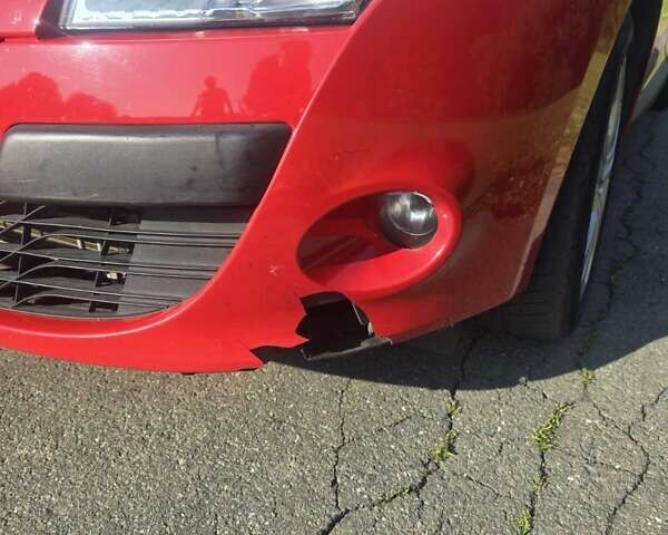 Красный Рено Меган, объемом двигателя 2 л и пробегом 189 тыс. км за 2354 $, фото 14 на Automoto.ua