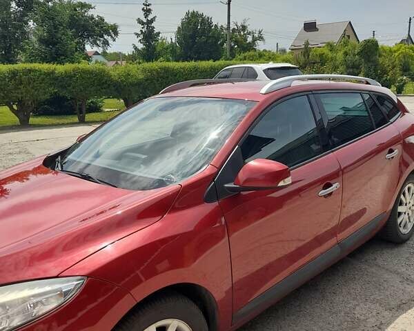 Красный Рено Меган, объемом двигателя 1.87 л и пробегом 232 тыс. км за 6800 $, фото 3 на Automoto.ua