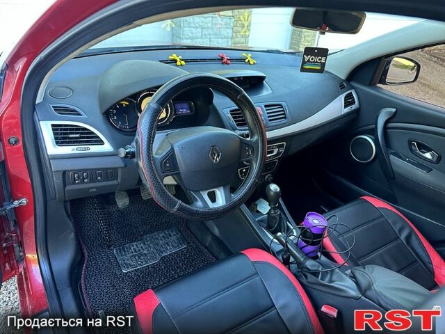 Червоний Рено Меган, об'ємом двигуна 1.5 л та пробігом 290 тис. км за 5650 $, фото 9 на Automoto.ua