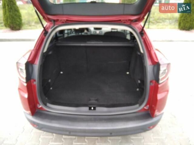 Рено Меган 2010 у Стрые на Automoto.ua Червоний Рено Меган, об'ємом двигуна 1.46 л та пробігом 260 тис. км за 6800 $, фото 54 на Automoto.ua