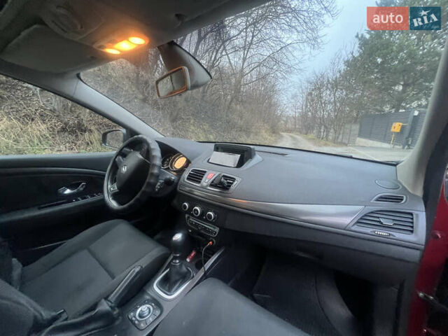 Червоний Рено Меган, об'ємом двигуна 1.5 л та пробігом 170 тис. км за 6450 $, фото 2 на Automoto.ua