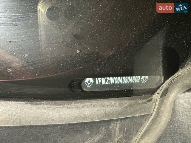 Красный Рено Меган, объемом двигателя 1.46 л и пробегом 229 тыс. км за 7200 $, фото 25 на Automoto.ua