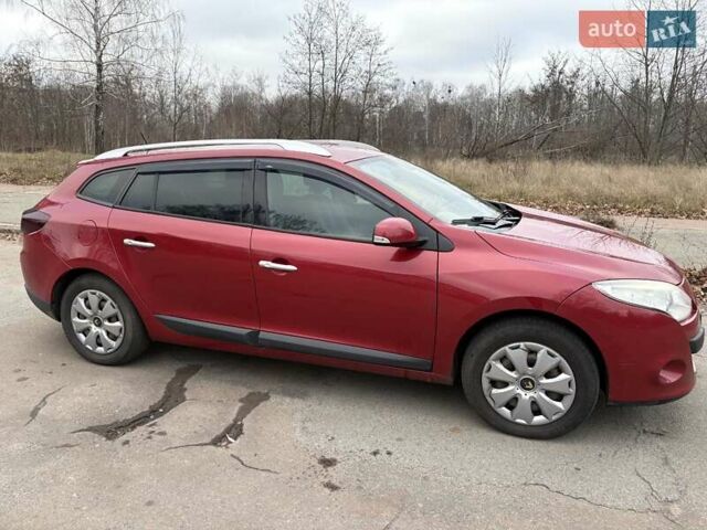 Красный Рено Меган, объемом двигателя 1.46 л и пробегом 229 тыс. км за 7200 $, фото 50 на Automoto.ua