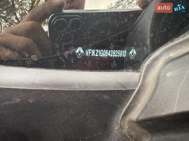 Червоний Рено Меган, об'ємом двигуна 1.46 л та пробігом 280 тис. км за 7500 $, фото 4 на Automoto.ua