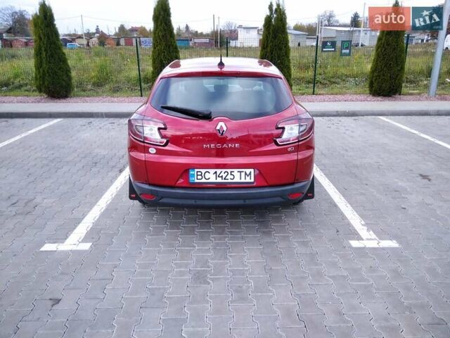 Рено Меган 2010 у Стрые на Automoto.ua Червоний Рено Меган, об'ємом двигуна 1.46 л та пробігом 260 тис. км за 6800 $, фото 78 на Automoto.ua