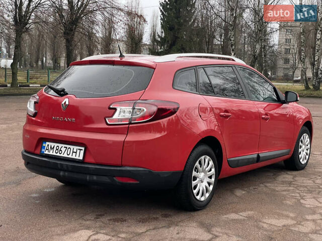 Красный Рено Меган, объемом двигателя 1.6 л и пробегом 208 тыс. км за 6450 $, фото 6 на Automoto.ua