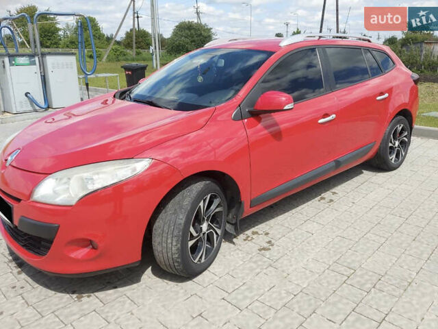 Червоний Рено Меган, об'ємом двигуна 1.46 л та пробігом 235 тис. км за 6700 $, фото 4 на Automoto.ua