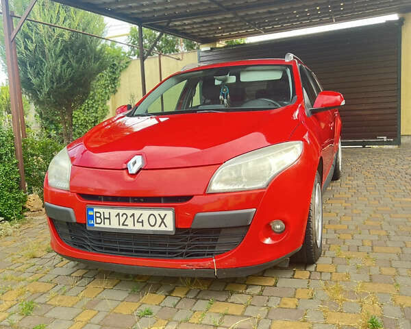 Красный Рено Меган, объемом двигателя 1.46 л и пробегом 300 тыс. км за 6200 $, фото 2 на Automoto.ua