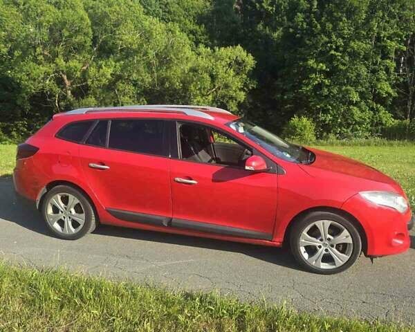 Красный Рено Меган, объемом двигателя 2 л и пробегом 189 тыс. км за 2354 $, фото 5 на Automoto.ua