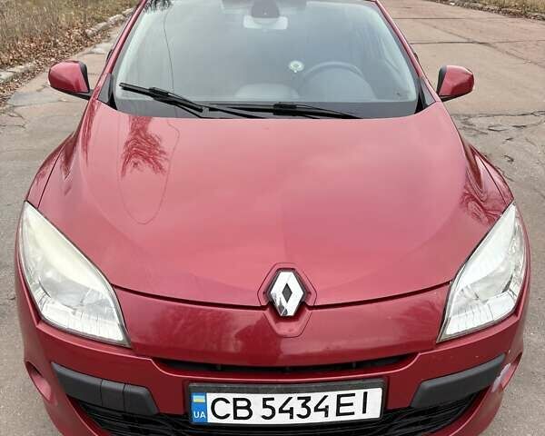 Красный Рено Меган, объемом двигателя 1.46 л и пробегом 229 тыс. км за 7200 $, фото 4 на Automoto.ua