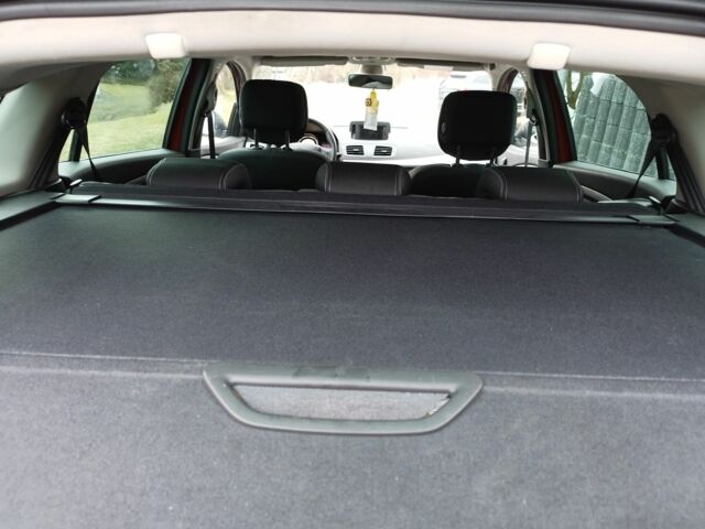 Красный Рено Меган, объемом двигателя 2 л и пробегом 189 тыс. км за 2375 $, фото 7 на Automoto.ua