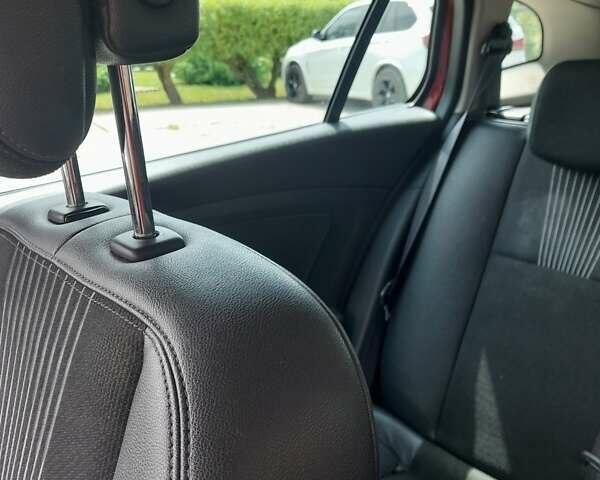 Красный Рено Меган, объемом двигателя 1.87 л и пробегом 232 тыс. км за 6800 $, фото 8 на Automoto.ua