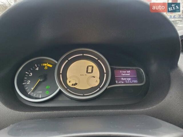 Червоний Рено Меган, об'ємом двигуна 1.46 л та пробігом 255 тис. км за 5950 $, фото 10 на Automoto.ua