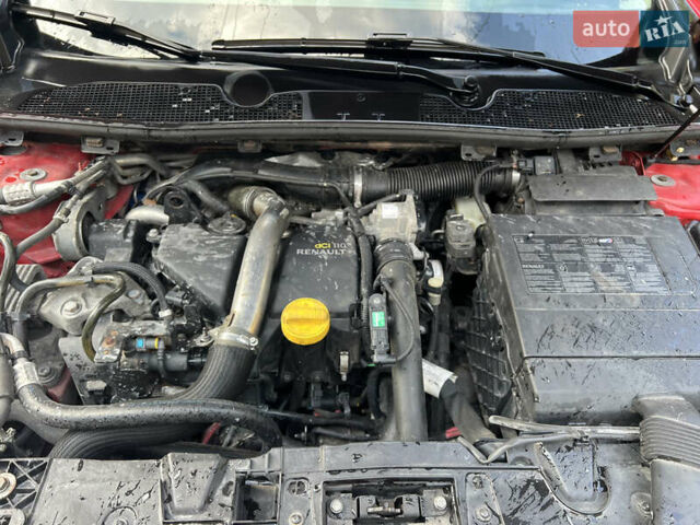 Красный Рено Меган, объемом двигателя 1.46 л и пробегом 210 тыс. км за 7450 $, фото 8 на Automoto.ua