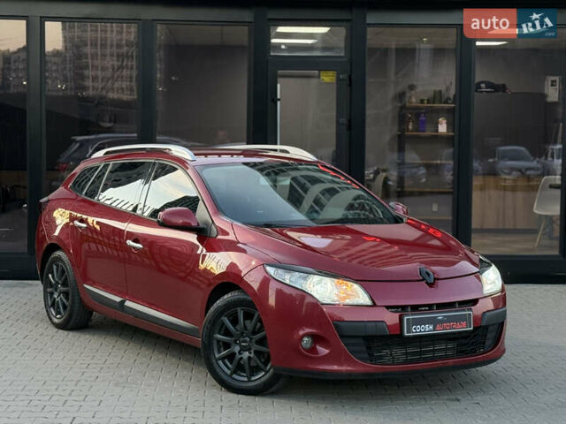 Червоний Рено Меган, об'ємом двигуна 1.46 л та пробігом 240 тис. км за 6800 $, фото 1 на Automoto.ua