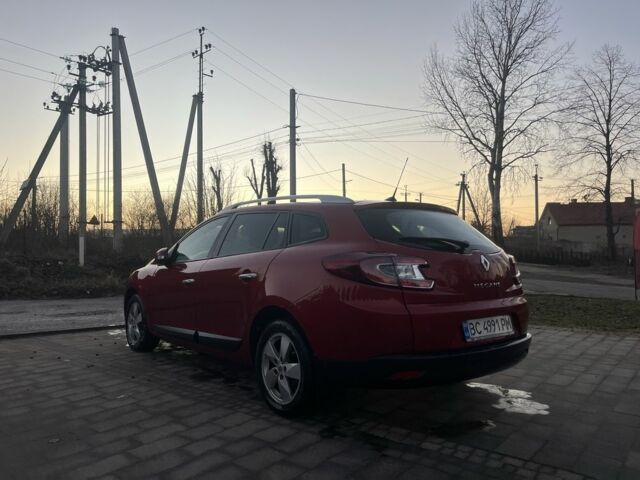 Красный Рено Меган, объемом двигателя 1.5 л и пробегом 202 тыс. км за 7200 $, фото 2 на Automoto.ua
