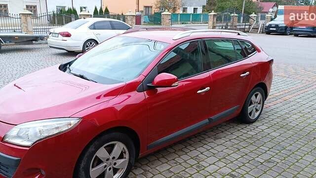 Красный Рено Меган, объемом двигателя 1.46 л и пробегом 304 тыс. км за 5300 $, фото 14 на Automoto.ua