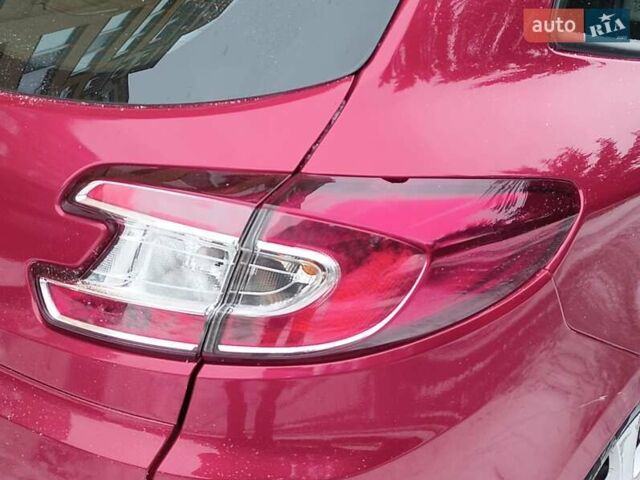 Червоний Рено Меган, об'ємом двигуна 1.46 л та пробігом 236 тис. км за 5500 $, фото 8 на Automoto.ua