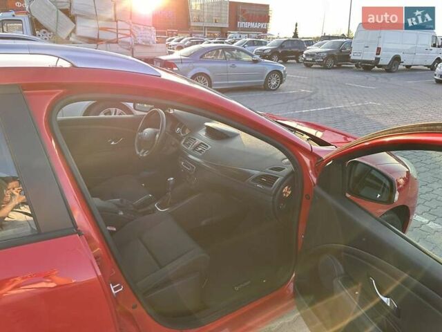 Червоний Рено Меган, об'ємом двигуна 1.46 л та пробігом 162 тис. км за 7400 $, фото 5 на Automoto.ua