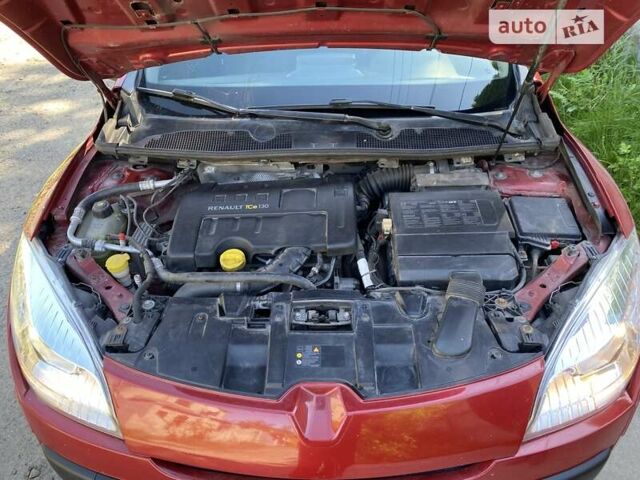 Червоний Рено Меган, об'ємом двигуна 1.4 л та пробігом 208 тис. км за 6180 $, фото 13 на Automoto.ua